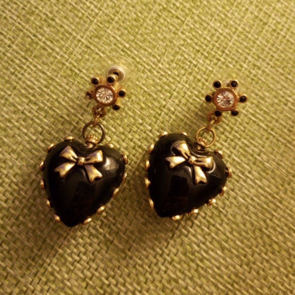 Betsey Johnson black and gold earrings